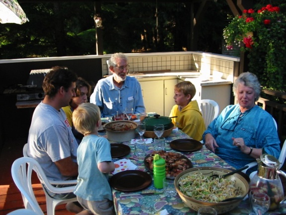 576x432 pixels (105K)