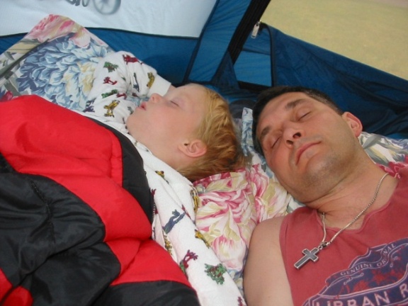 576x432 pixels (82K)