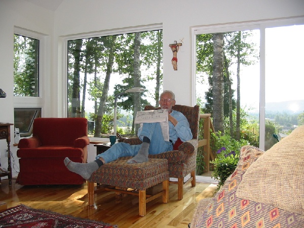 600x450 pixels (139K)