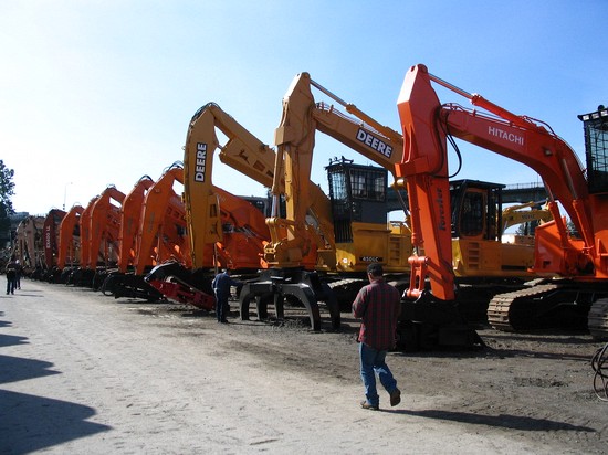 528x389 pixels (81K)